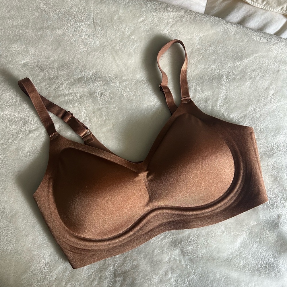 Elegant Brown Seamless Bra